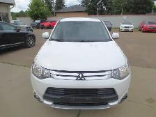 2015 Mitsubishi Outlander ES AWC w/Heated Cloth/Bluetooth/USB ~ - Photo 8