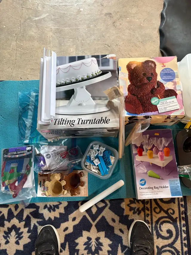cake baking supplies