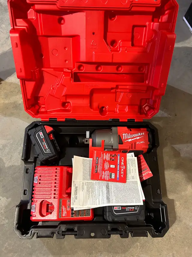 Milwaukee 3/4" M18 fuel impact Gun
