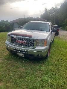 2010 GMC Sierra 1500 - Photo 2