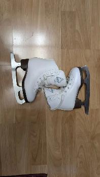 Glacier by Jackson 120 size 9J Ice Figure Skates