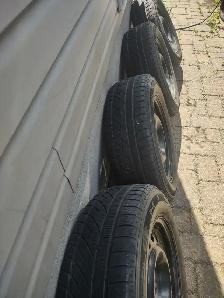 235-65R17x4 pneus Hiver Momo sur jantes Kia Sorento 2017. - Photo 3