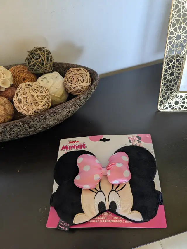 Minnie Mouse-Disney Jr-Sleeping Mask/Shades-BRAND NEW