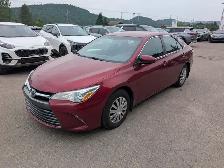 2015 Toyota Camry LE - Photo 3