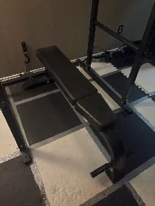 Exercise bench