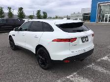 2018 Jaguar F-PACE - Photo 3