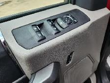 2022 Ford F-250 Crew Cab 4X4 XLT 6.2L - Rebuilt Title - Photo 16