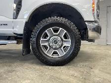 Ford Super Duty F-350 SRW Lariat 2023 - Photo 26