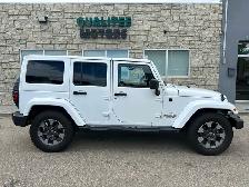 2015 Jeep WRANGLER UNLIMITED 4WD 4dr Sahara - Photo 4