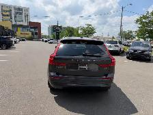 2022 Volvo XC60 MOMENTUM AWD LEATHER PAN/ROOF NAV B/SPOT CAMERA - Photo 6
