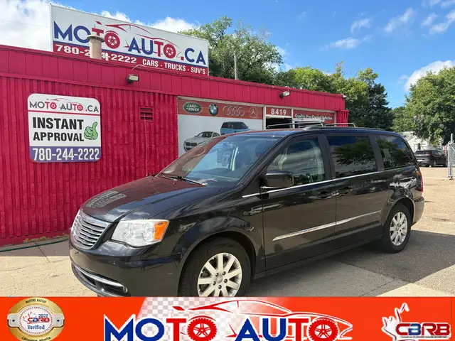 2013 Chrysler Town & Country Touring