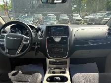 2013 Chrysler Town & Country Touring - Photo 5