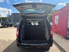 2013 Chrysler Town & Country Touring - Photo 16