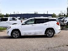 2019 GMC Terrain Denali 2.0L | Panoramic Sunroof - Photo 10