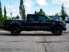 2022 Ford Super Duty F-350 SRW LARIAT 6.7L Tremor Off-Road - Photo 14