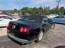 2010 Ford Mustang 2dr Conv V6 Convertible - Photo 10