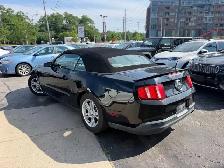 2010 Ford Mustang 2dr Conv V6 Convertible - Photo 11
