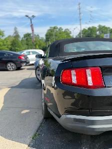2010 Ford Mustang 2dr Conv V6 Convertible - Photo 12