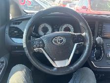2020 Toyota Sienna SE 7-Passenger AWD - Photo 12
