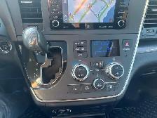 2020 Toyota Sienna SE 7-Passenger AWD - Photo 19