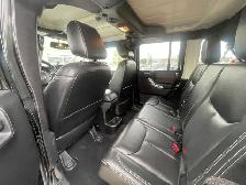 2015 Jeep Wrangler Unlimited Sahara - Photo 14