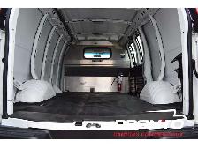 2021 Chevrolet Express 2500  6.6L V8  Camera  Cruise  Bl - Photo 9