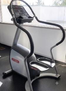 Star Trac E-ST 5040 Commercial Stepper – Reconditioned - Photo 5