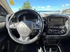 2018 Mitsubishi Outlander ES AWD 7 Passenger | Power Lock | Reve - Photo 19