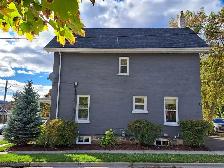 Beautiful 2-BR Main Floor Unit - Fully Renovated (Oshawa) - Photo 10