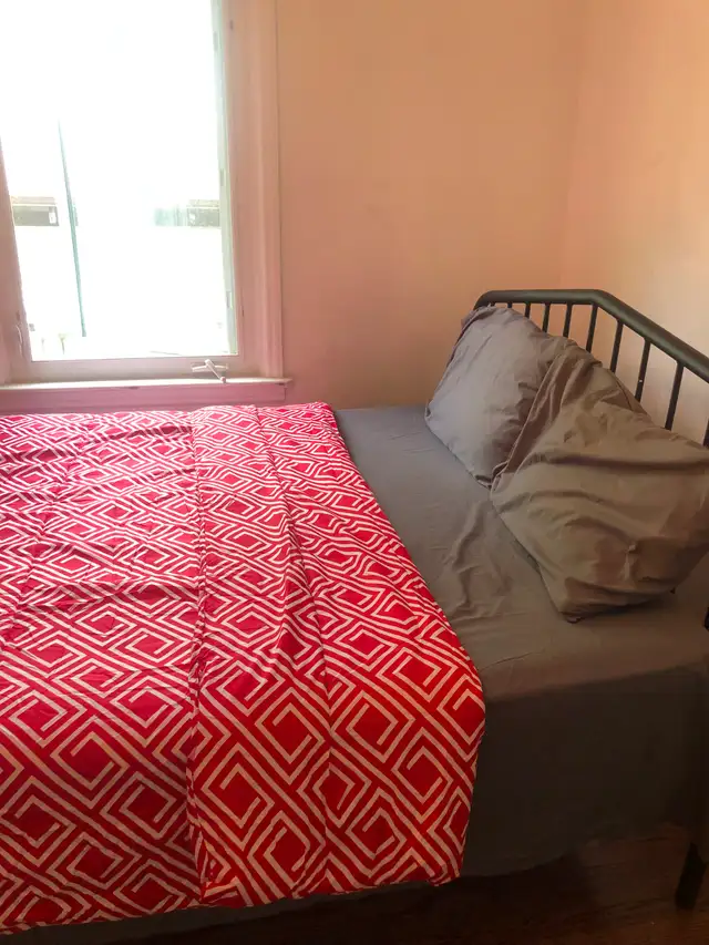 Furnished Room for Rent in Scarborough(Weekly payment available)