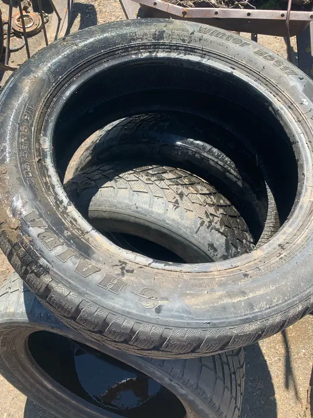 Tires (4)
