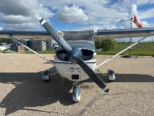 Cessna 172M Skyhawk II Plane - Photo 5