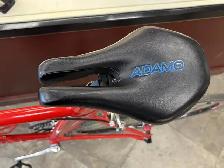 2007 TREK Equinox e9 Road Bike MINT CONDITION - Photo 3