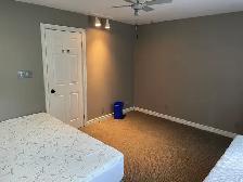 Room for Rent near Fanshawe College - Photo 2