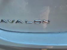 2018 TOYOTA AVALON LIMITED ONE OWNER GARAGE KEPT SPOTLESS - Photo 3