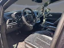 2019 Chrysler Pacifica Limited - Photo 8