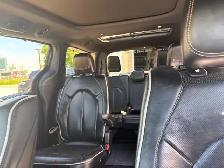 2019 Chrysler Pacifica Limited - Photo 10