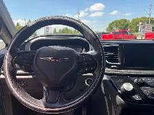 2019 Chrysler Pacifica Limited - Photo 16