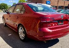 2017 Volkswagen Jetta TSIHighline, loaded with premium features! - Photo 6