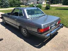 Classic Car - Photo 2