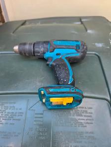 MAKITA 18V LXT 1/2-Inch Li-Ion Cordless Hammer Drill / Driver