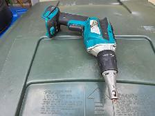 MAKITA 18V LXT Li-Ion Cordless Brushless 1/4' Drywall Screw Gun - Photo 4