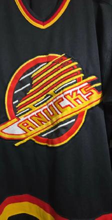 Vancouver Canucks Hockey jersey - Photo 2
