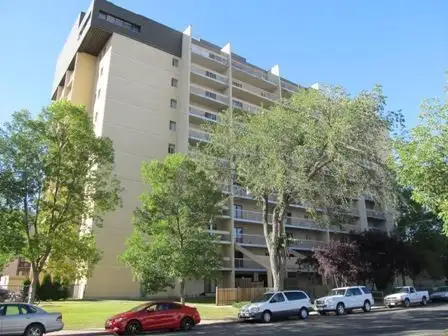 Barrington Place - Bachelor Suite