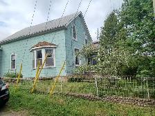 3 bed 1201  Main street Wolfe island - Photo 2
