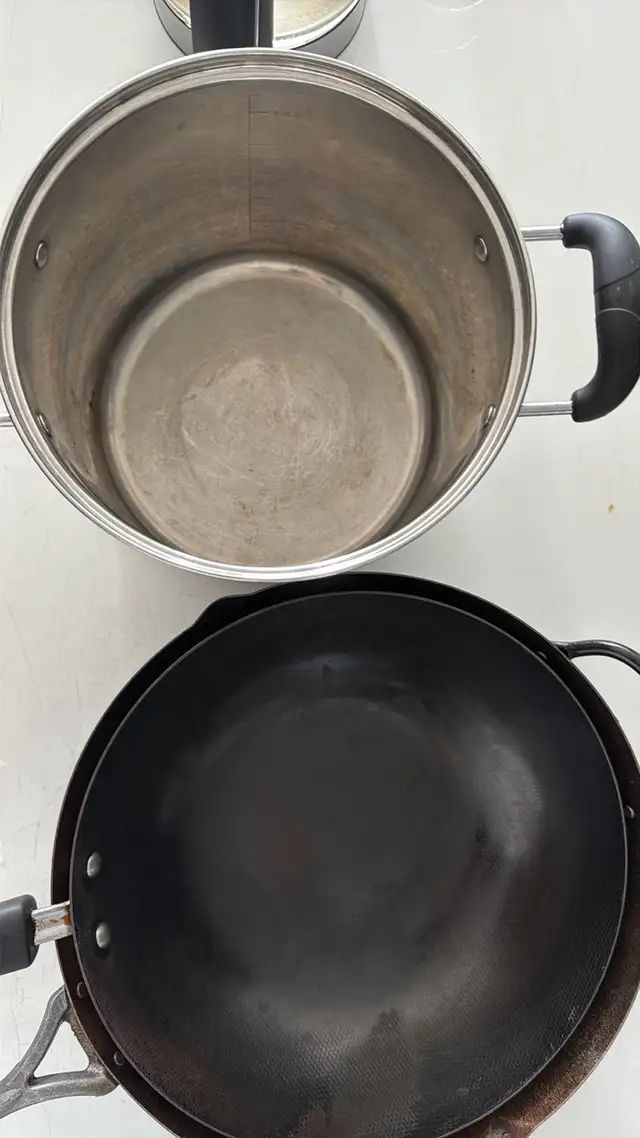 kitchen pots