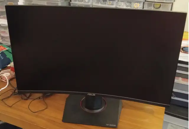 Écran 27 pouce Asus VG27VQM