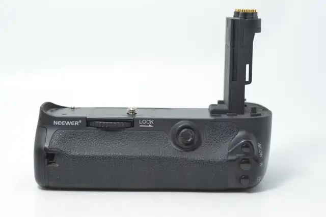 NEEWER NW-5DSR Grip ID 3118