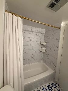 Condo rénové 1040 pi² | Stationnement intérieur gratuit (1 an) - Photo 4
