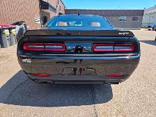 2018 Dodge Challenger SRT 392 / 6 SPEED MANUAL ! 485HP - Photo 8